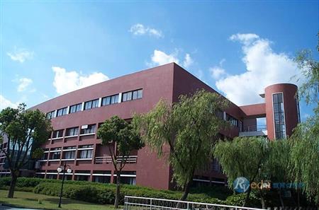 上海旅游高等专科学校二段最低投档分490