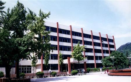 重庆理工类大学选择重庆邮电大学好还是选择重庆理工好？