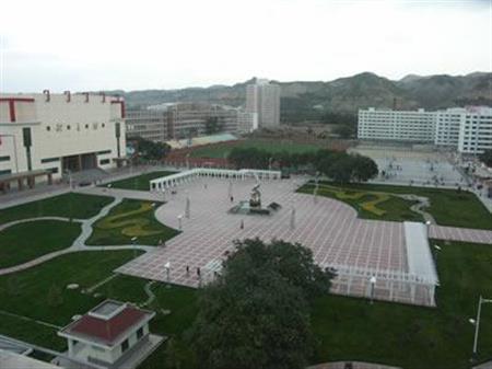 2020年青海政法类一本院校藏文班批各大学分数线多少？